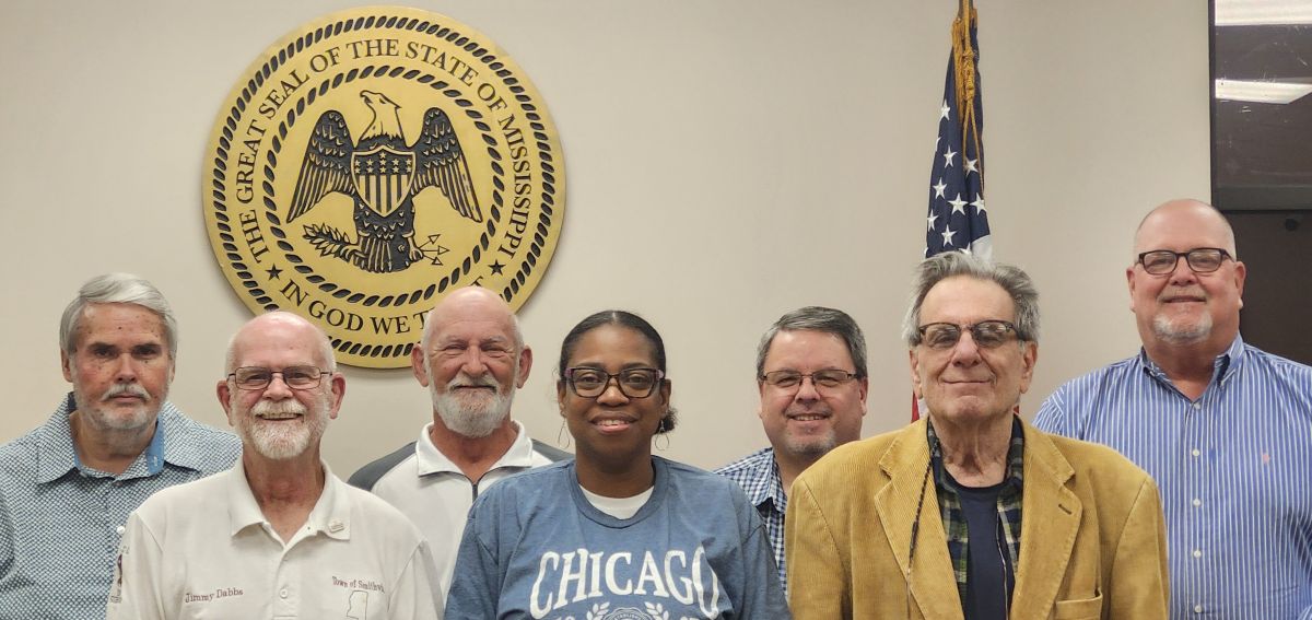 Photo of Smithville Mayor, Board of Aldemen, and Attorney